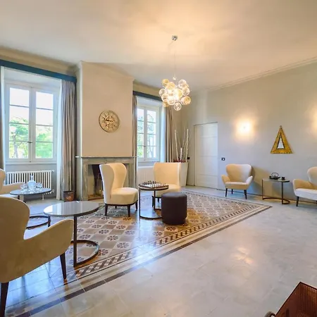 Palazzo Froussard And Living * Lucca