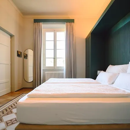 Palazzo Froussard And Living Bed & Breakfast