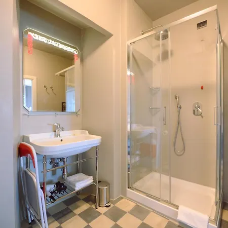 Palazzo Froussard And Living Bed & Breakfast *